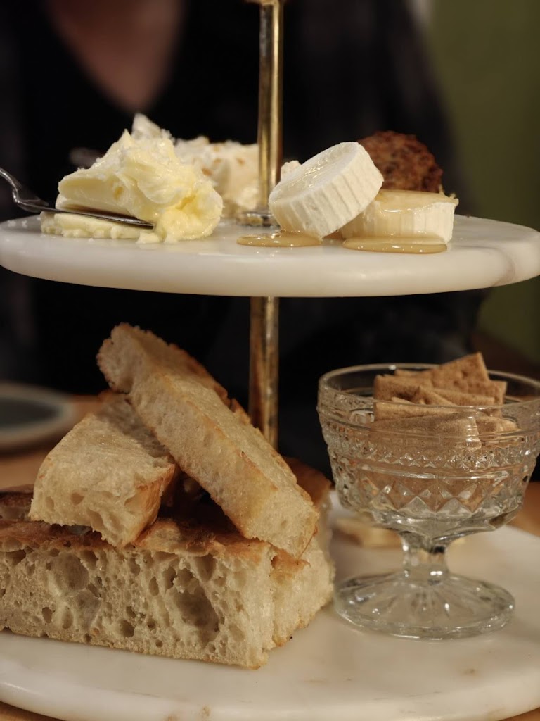  Little Cloud Restaurant