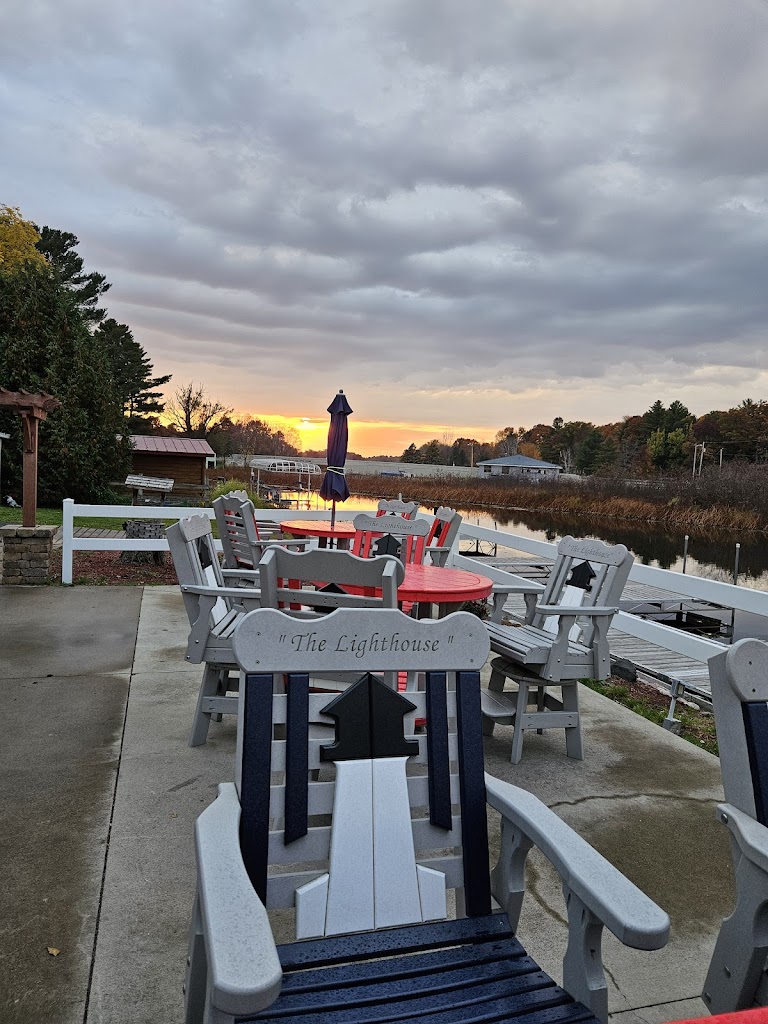  The Lighthouse Bar and Grill