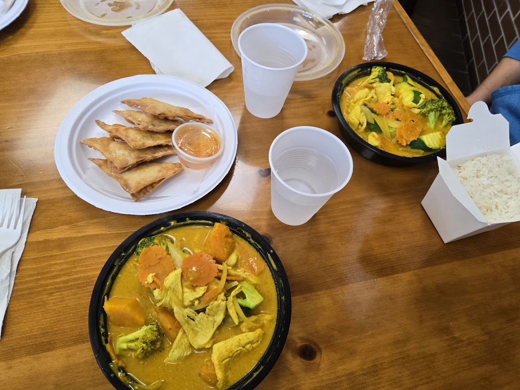  Curry in the Box - University Ave