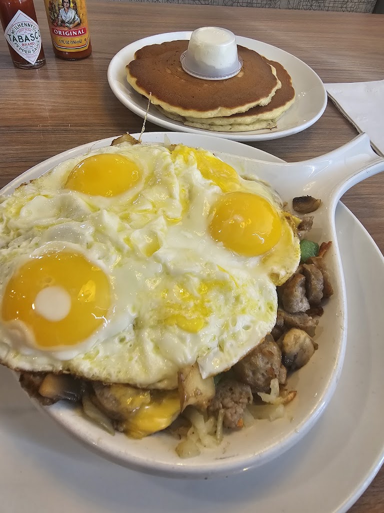  Parkway | Family Restaurant