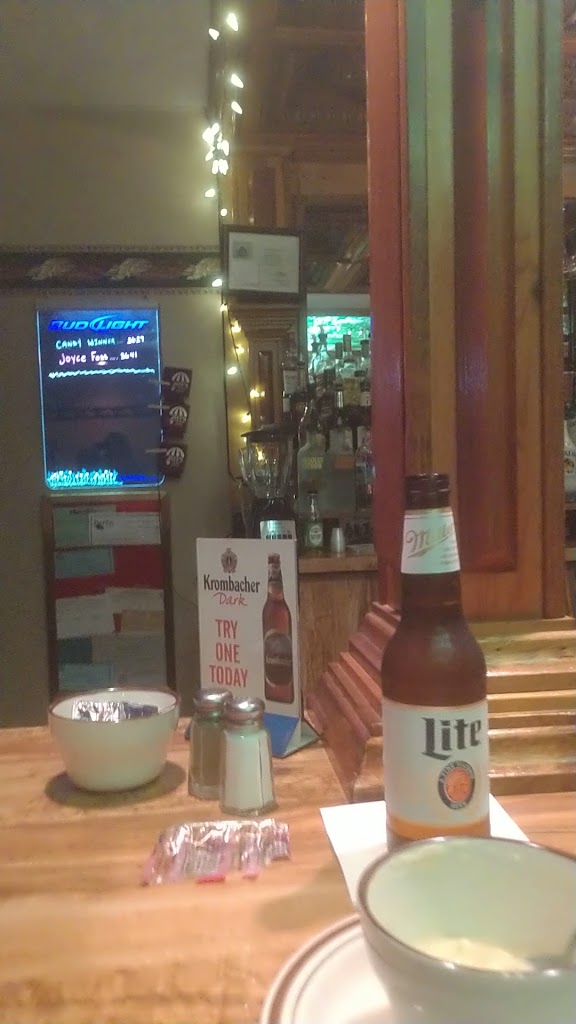  Jeff's On the Square