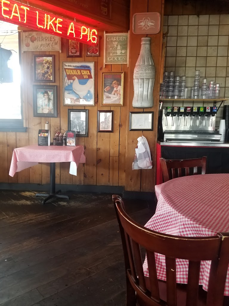  Famous Dave's Bar-B-Que