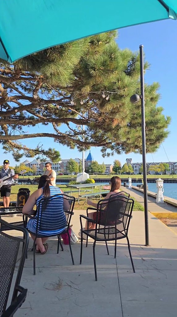  Kenosha Yacht Club Bar and Grille