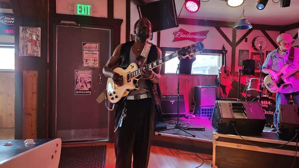  Dewey's Side Street Saloon