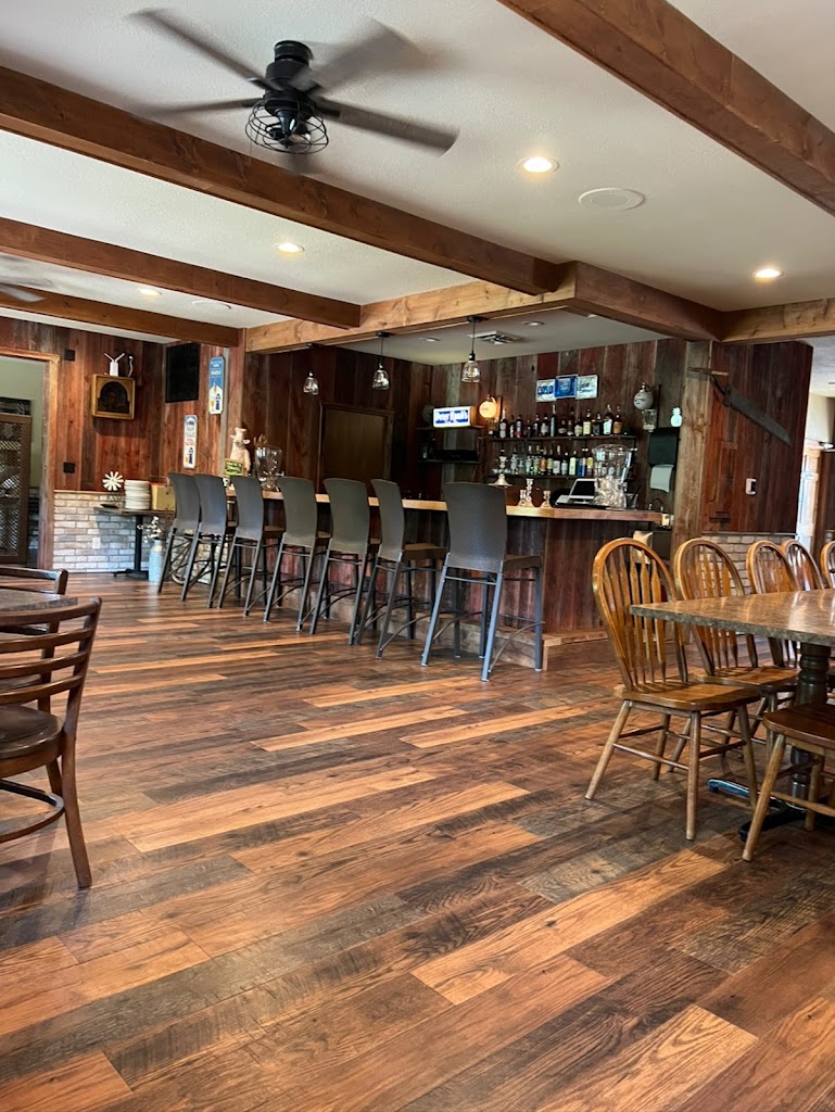  Beavers Tail Food and Spirits