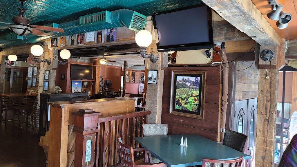  Avantis Italian Restaurant & Pub