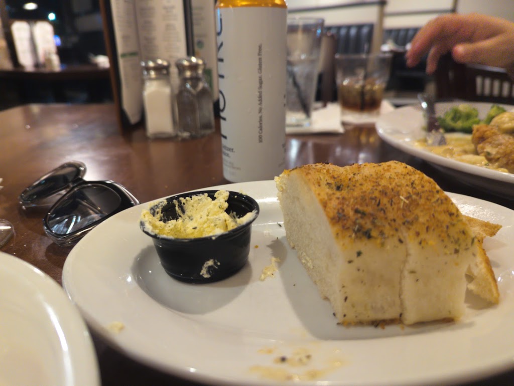  Green Mill Restaurant & Bar