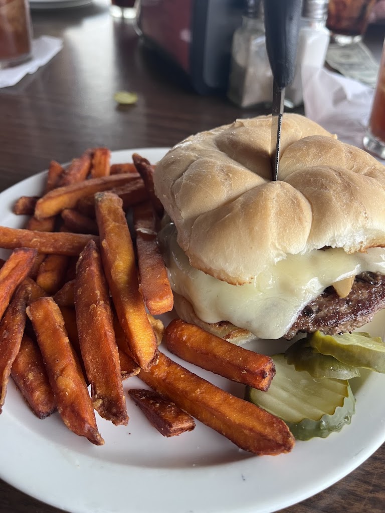  Boat House Pub & Eatery Fox Lake