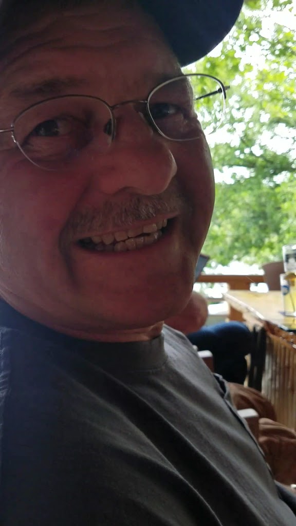  Thirsty Otter Tavern and Resort