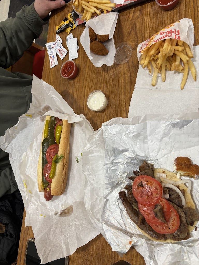  Claw's Hot Dogs & Beef