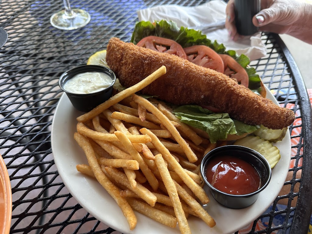  Adventures Restaurant & Pub Siren