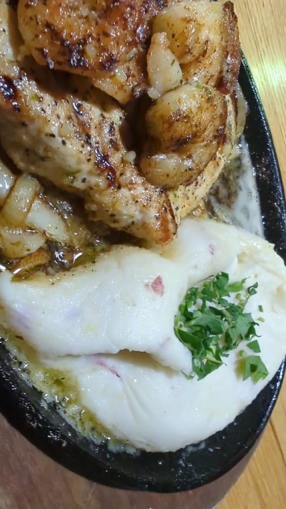  Applebee's Grill + Bar