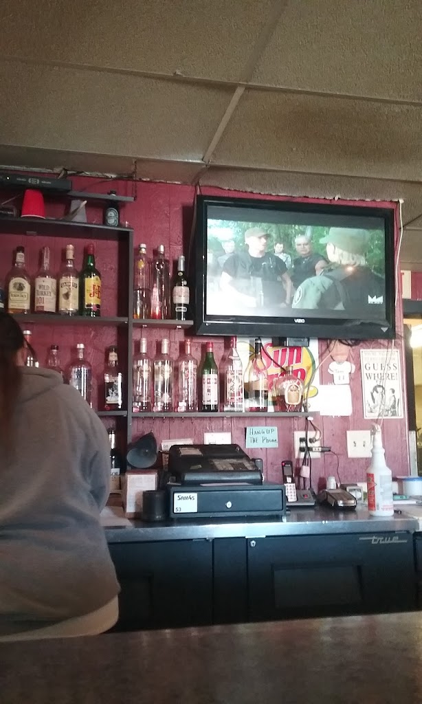  Footbridge Bar & Grill