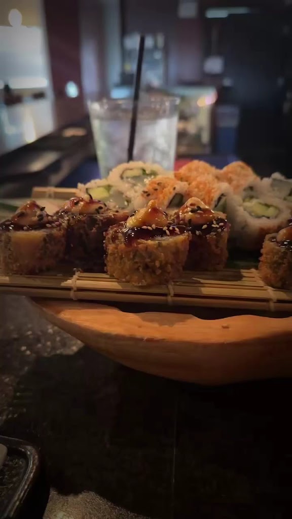  Hot Sake Sushi Bar & Kitchen