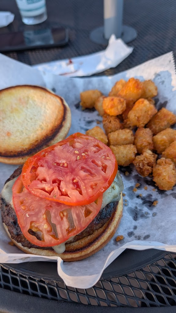  Hideaway Pub & Eatery