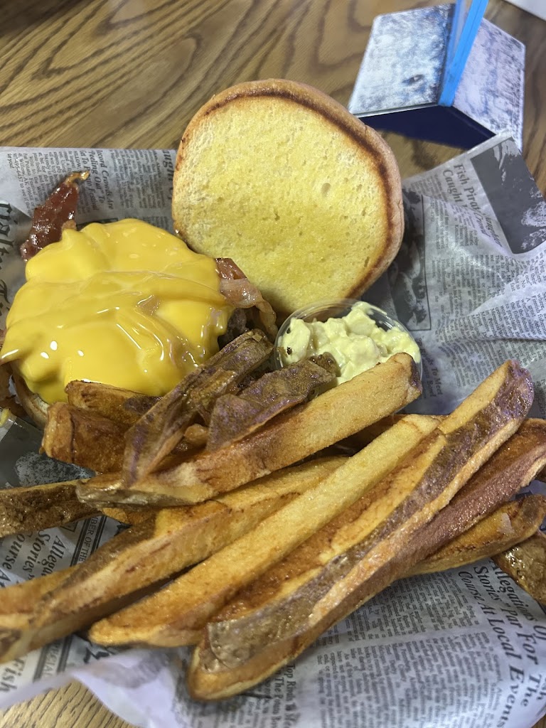  Izzy's Bbq Lounge & Grille