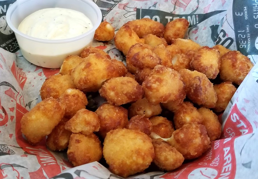  Sideliners Pub and Grill