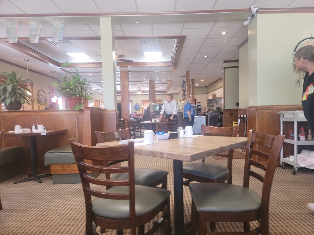  Gimi's BRF Family Restaurant