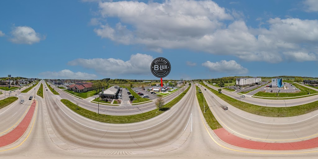  B-LUX Grill & Bar Lake Delton