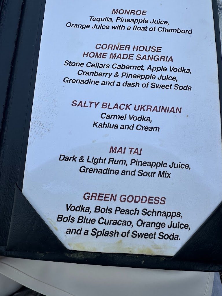  Corner House on the Lake