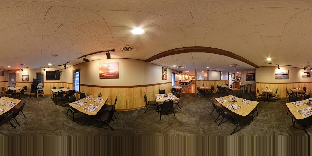  Quindts Towne Lounge & Eating House