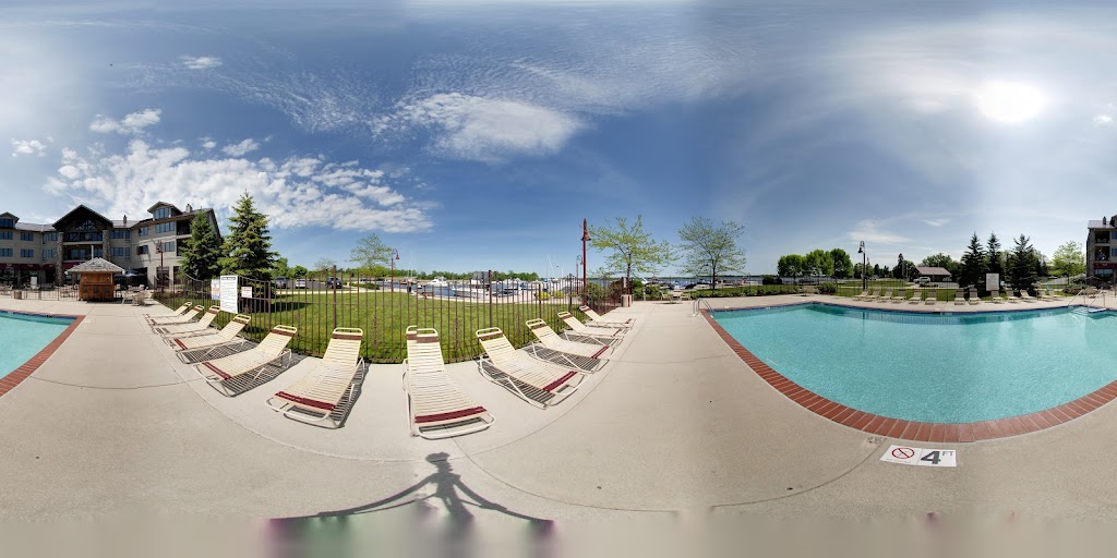  Wave Pointe Marina & Resort.