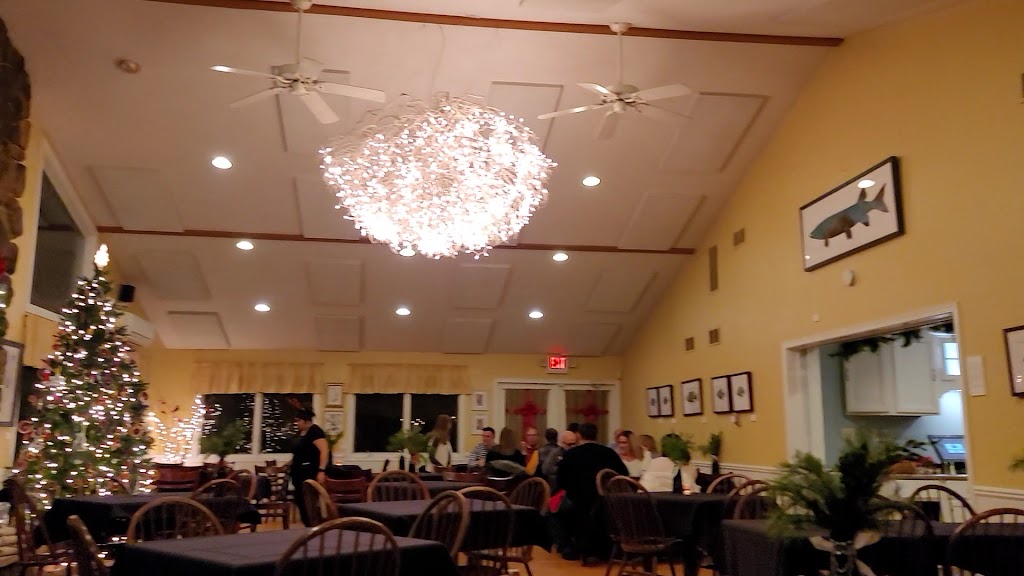  The Red Oak Restaurant