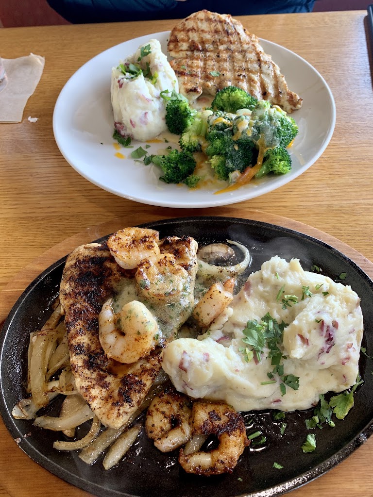  Applebee's Grill + Bar