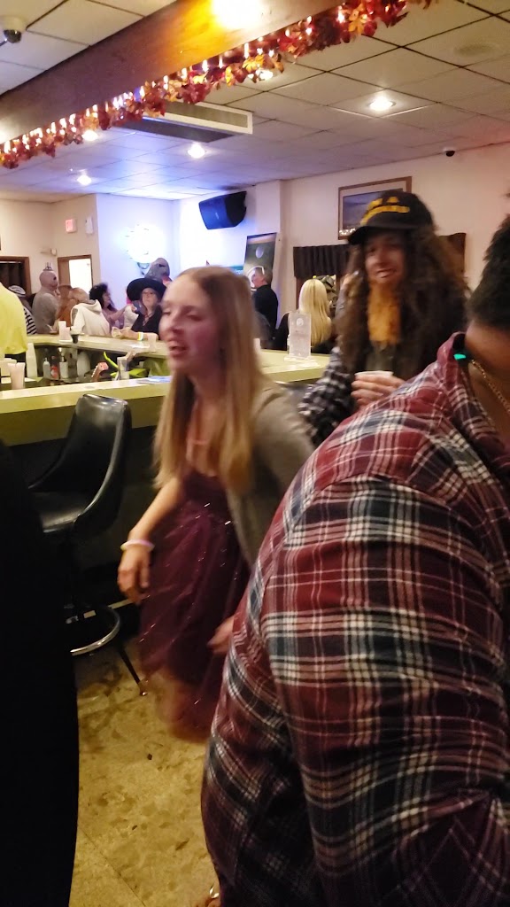  City Limits Bar And Banquet Hall