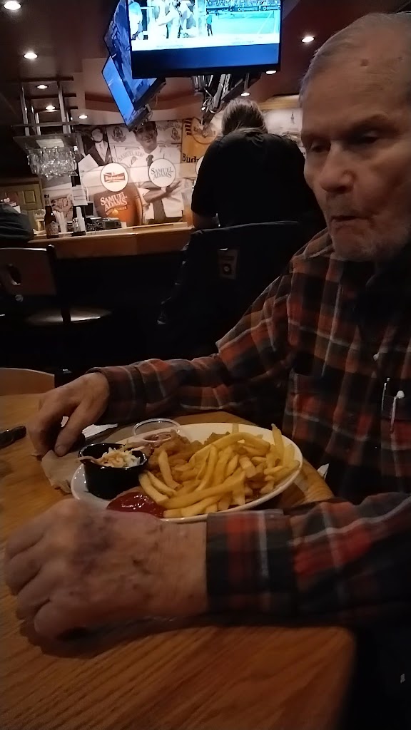  Applebee's Grill + Bar