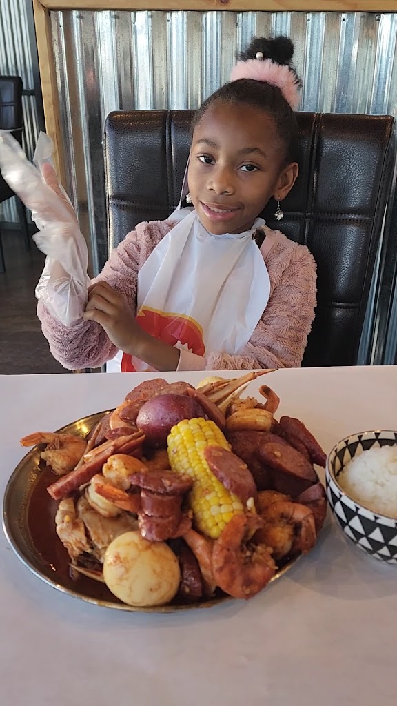  Crafty Crab Wauwatosa