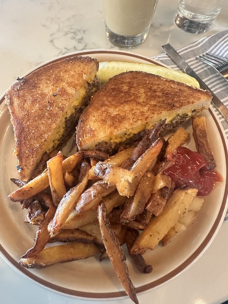  Uncle Wolfie's Breakfast Tavern