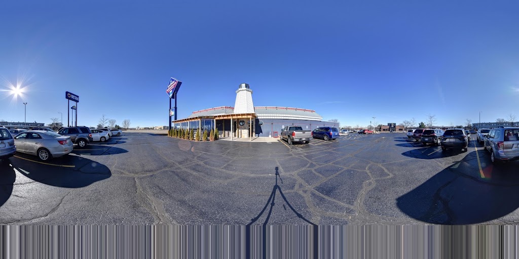  Faros Restaurant & Cocktails