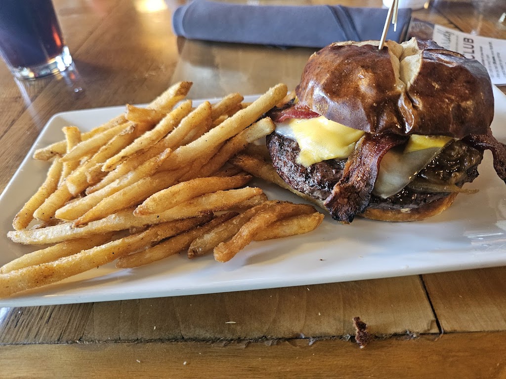  Bibinger's Bar & Restaurant