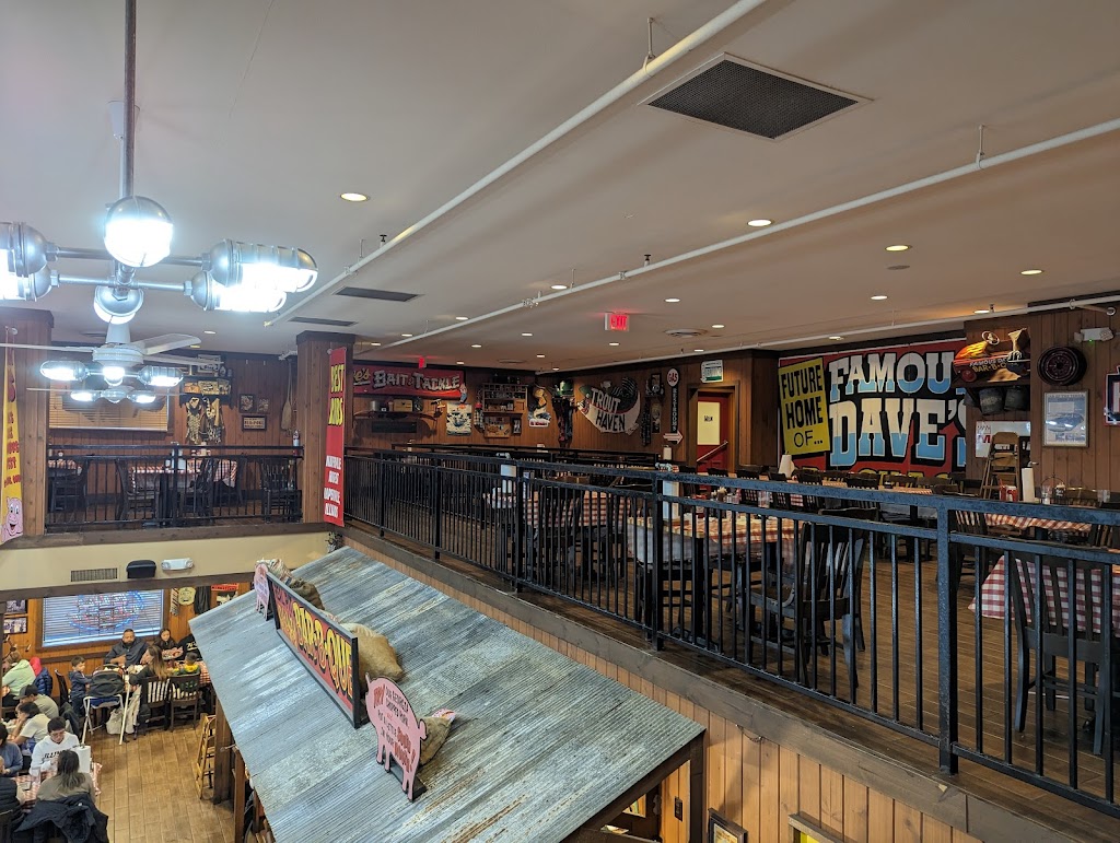  Famous Dave's Bar-B-Que