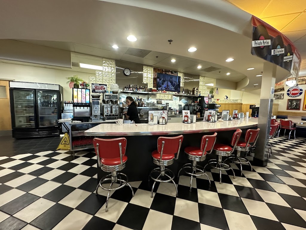  Douglas Avenue Diner