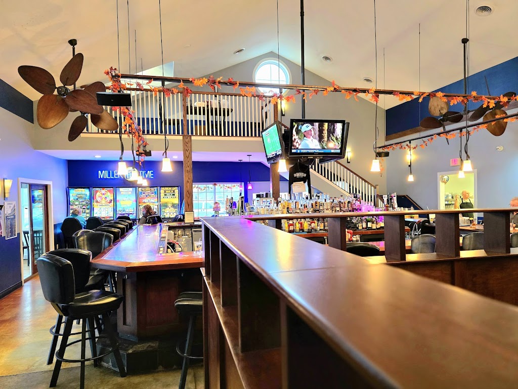  Waterfront Pub & Grill