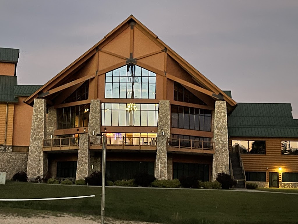  Three Bears Waterpark Resort & Convention Center, Ascend Collection Near Tomah, WI