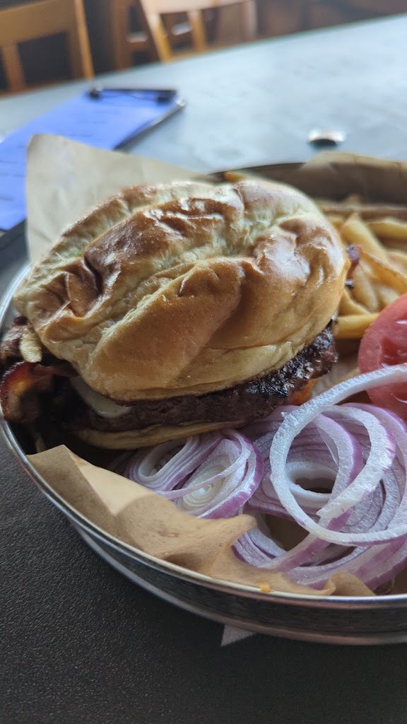  Schmitty's Bar & Grill