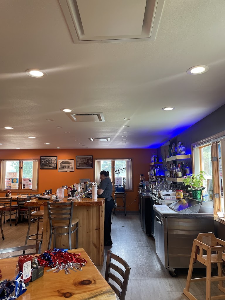  River Ville Bar and Grill