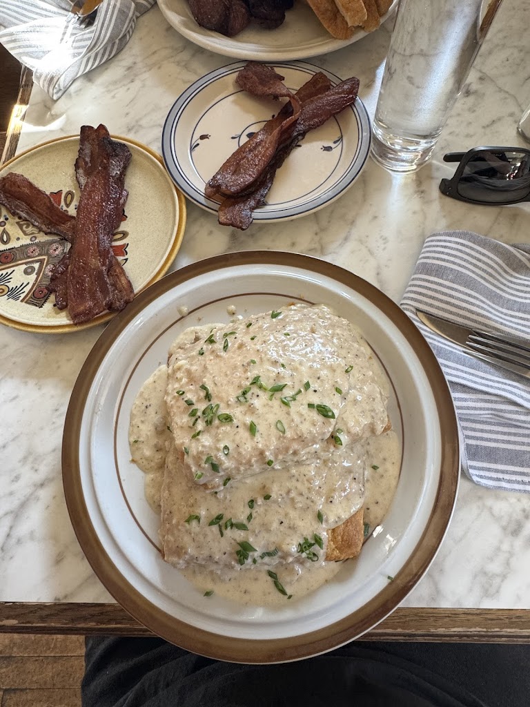  Uncle Wolfie's Breakfast Tavern