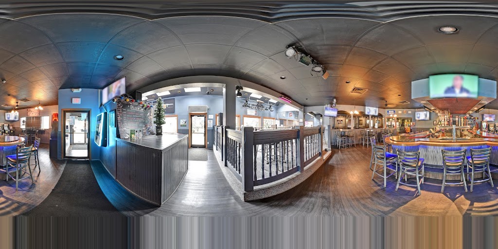  Daly's Bar and Grill