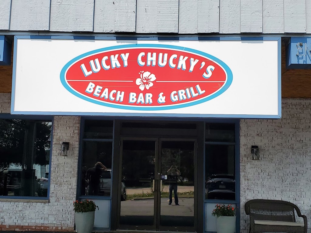 Lucky Chucky's Beach Bar and Grill