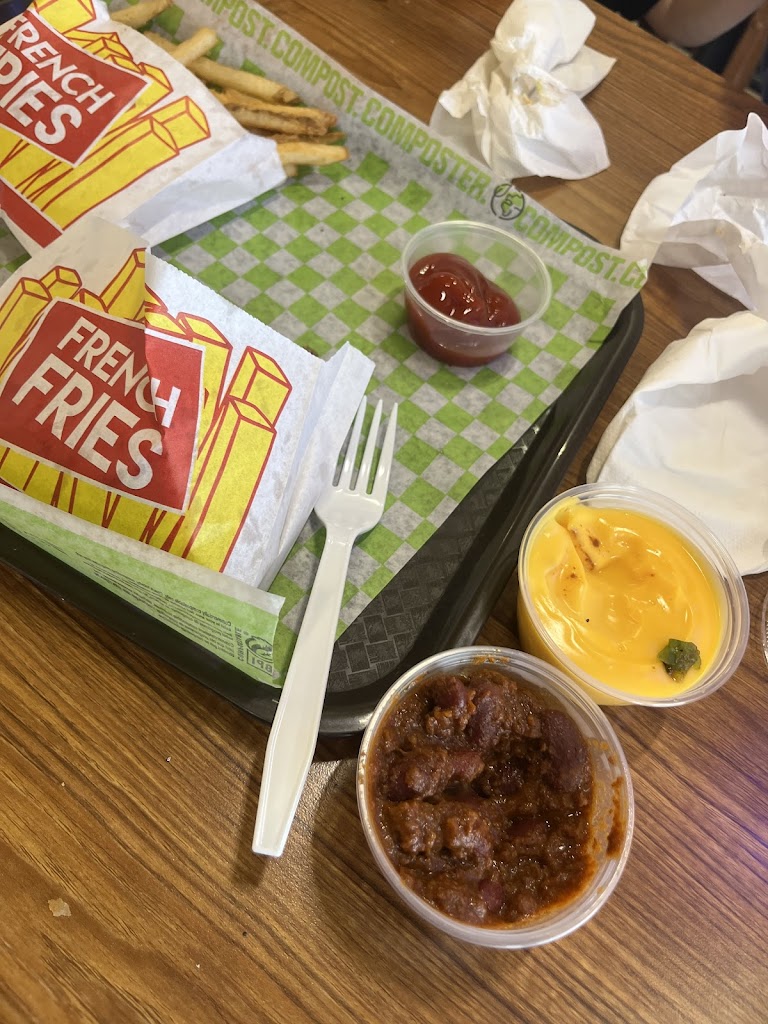  Claw's Hot Dogs & Beef