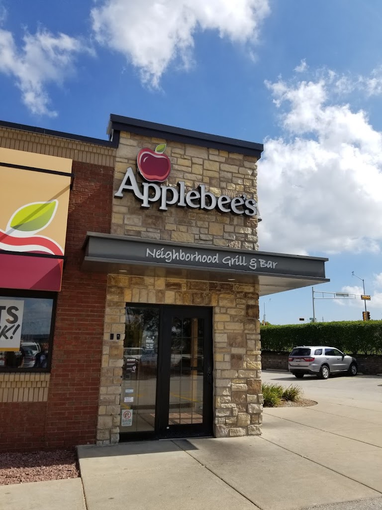  Applebee's Grill + Bar