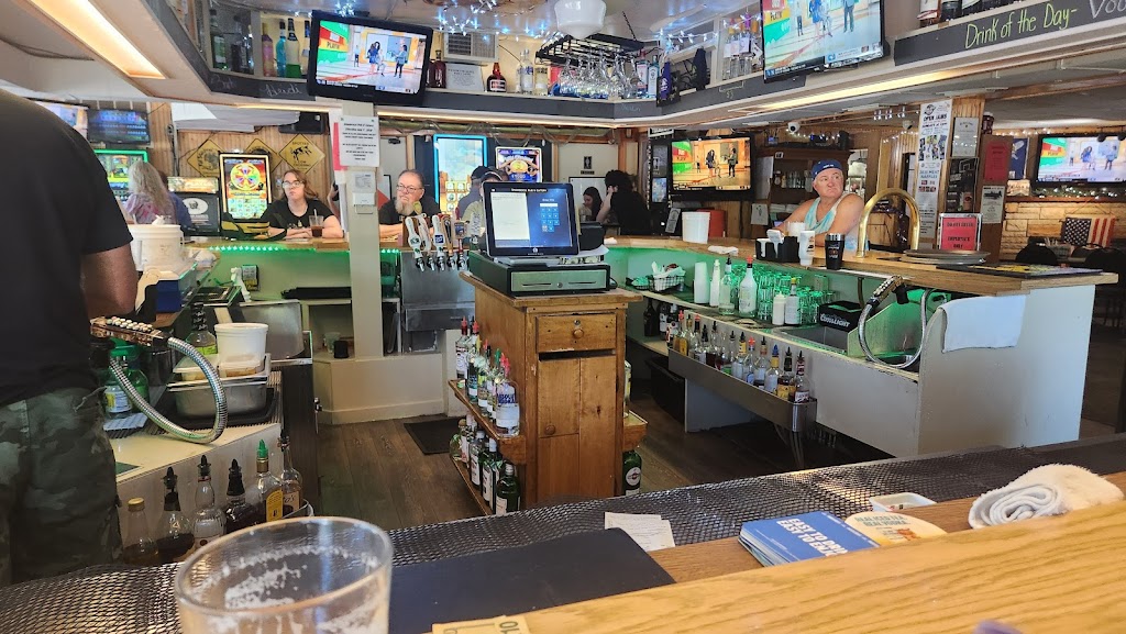  Shamrock Pub N' Eatery