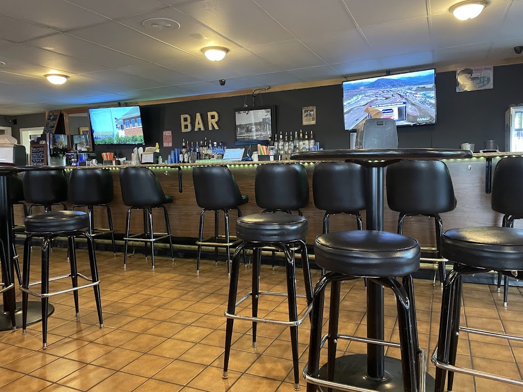  VARSITY CLUB MERRIMAC