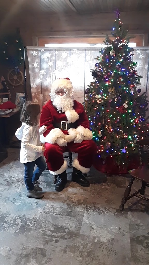  Boat House Pub & Eatery Fox Lake