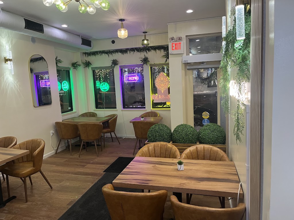  EE-Sane Thai-Lao Cuisine