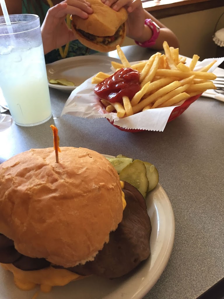  Double Buck Cafe / The Twist